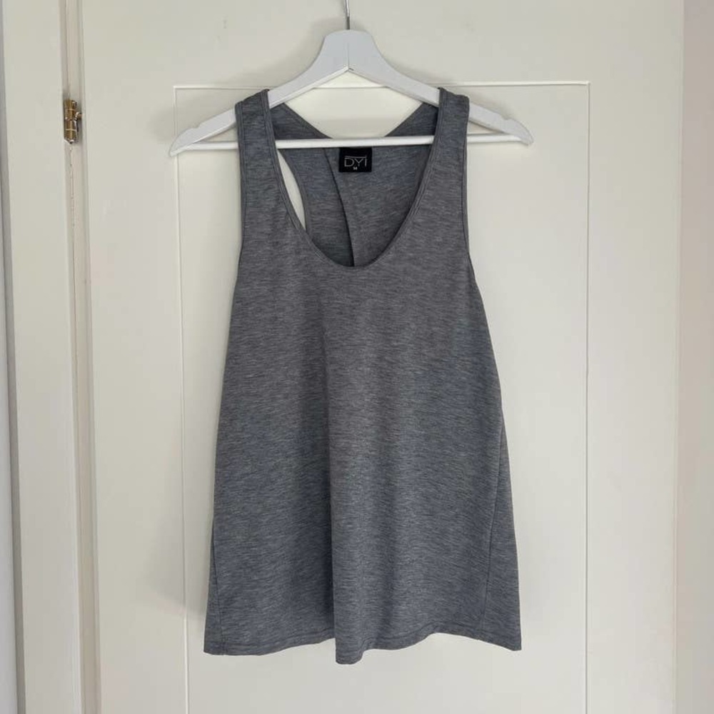 DYI Yoga Barre Gray Split Tie Back Racerback Tank Top — Women's Size Medium NWT